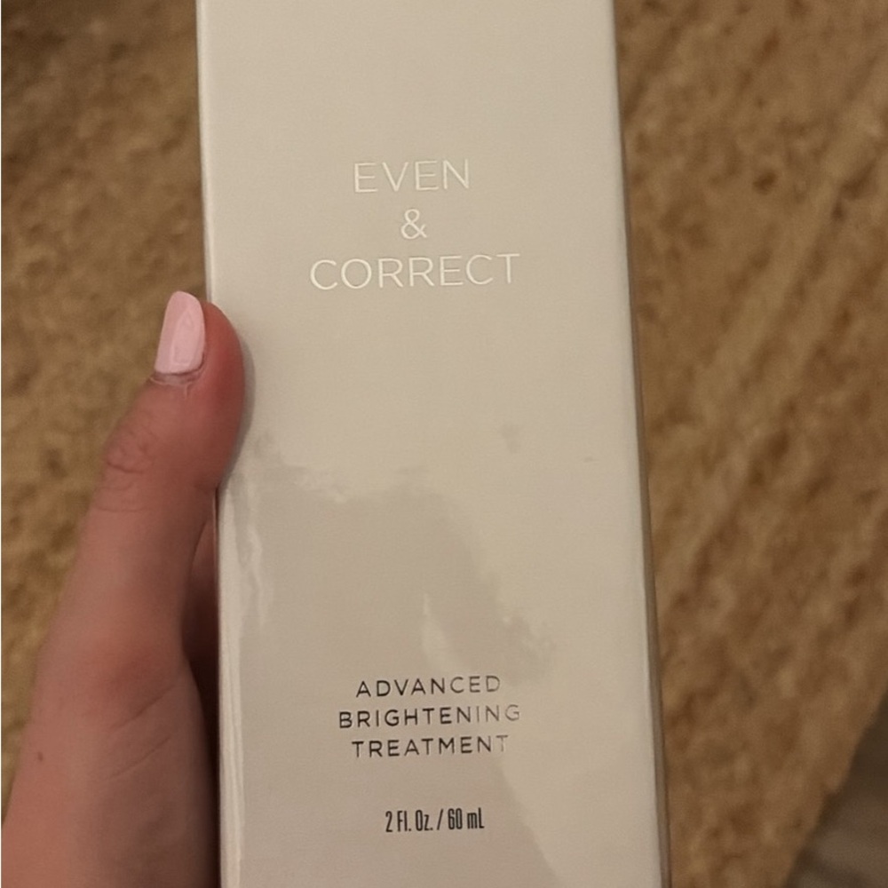 Advanced Brightening Treatment - White